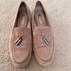 Louise et Cie Tan Suede Loafers with Tassel